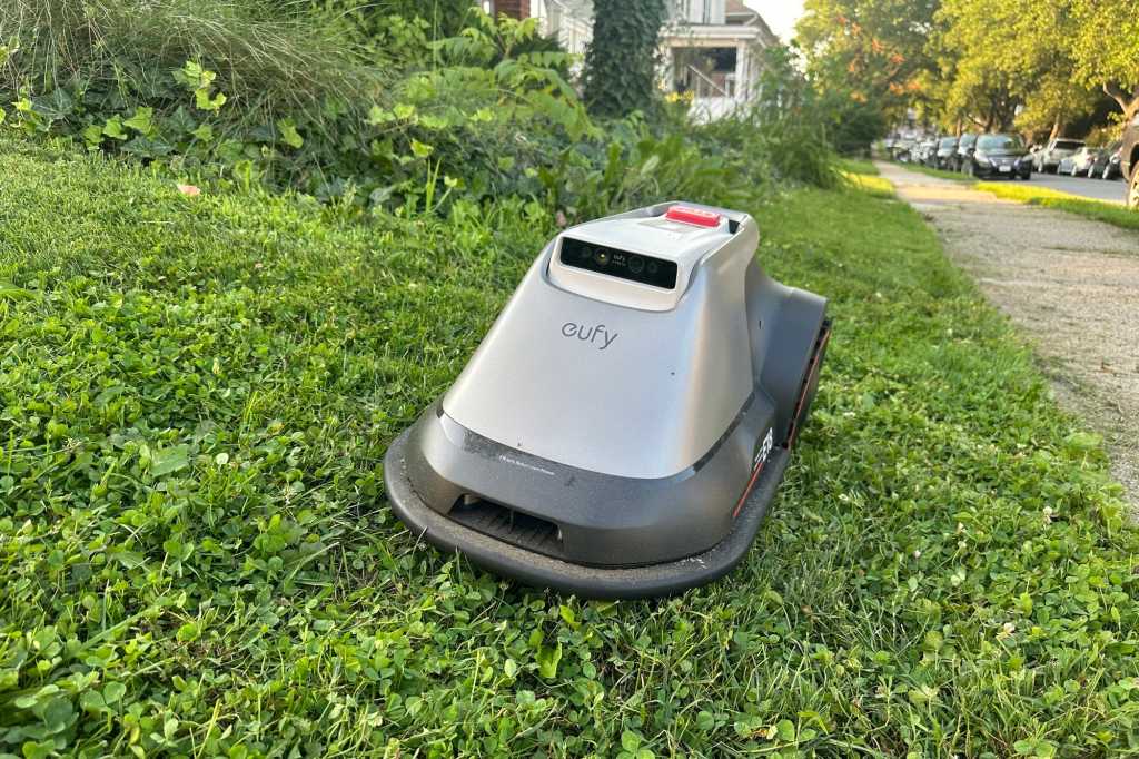 Eufy Lawnbot E18