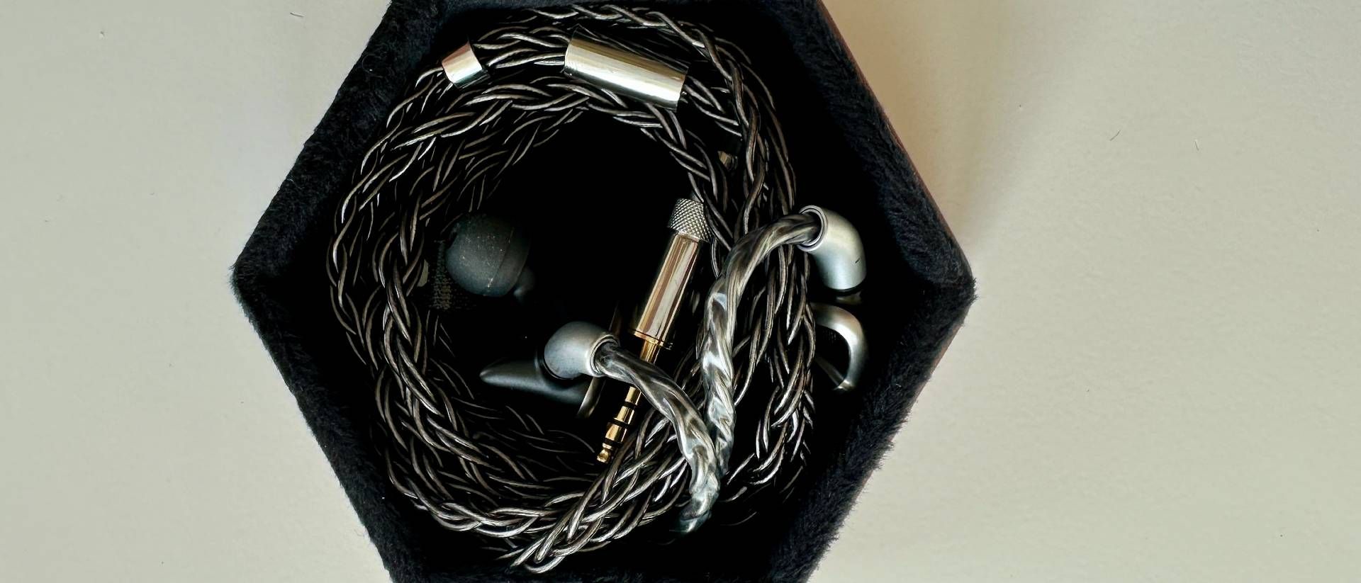 Fiio FH19