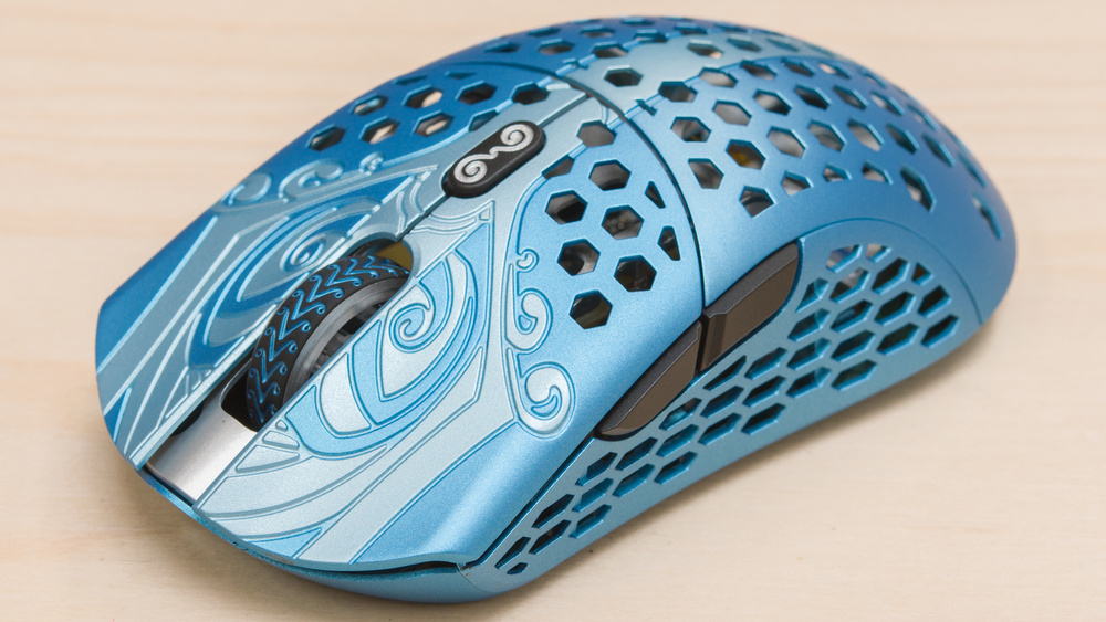 Finalmouse Starlight-12 Small