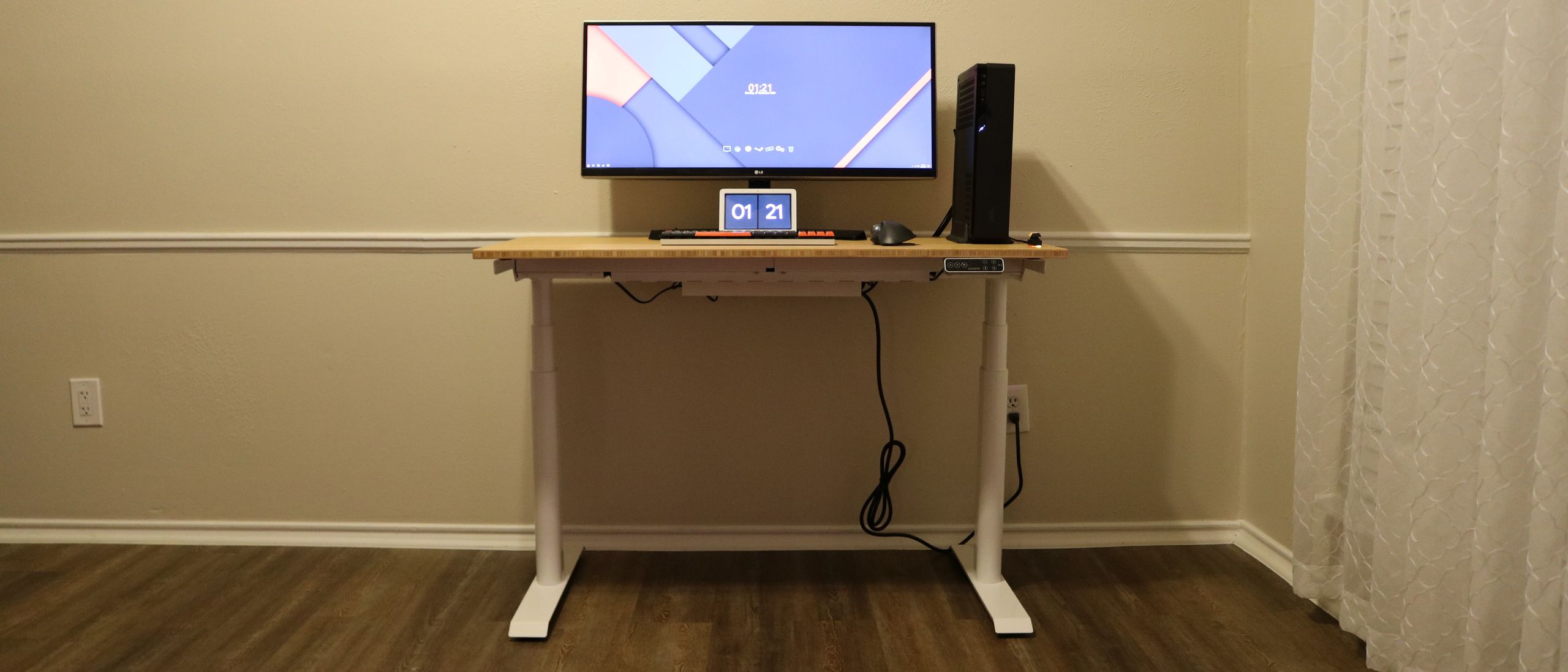 Flexispot Kana Pro Bamboo Standing Desk