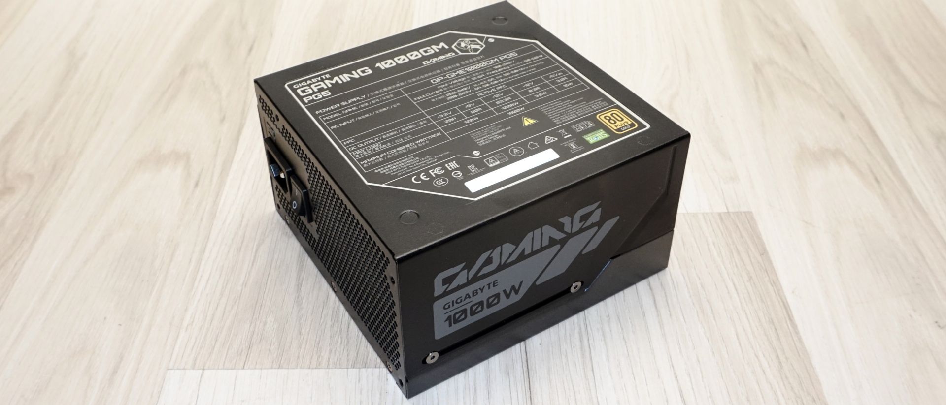 Gigabyte 1000GM PG5 1000W power supply
