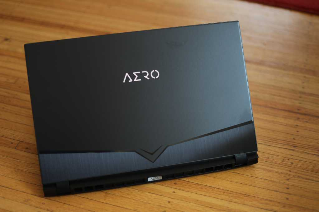 Gigabyte Aero 17 (2021)