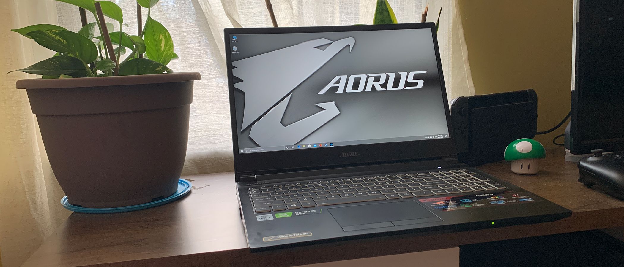 Gigabyte Aorus 5