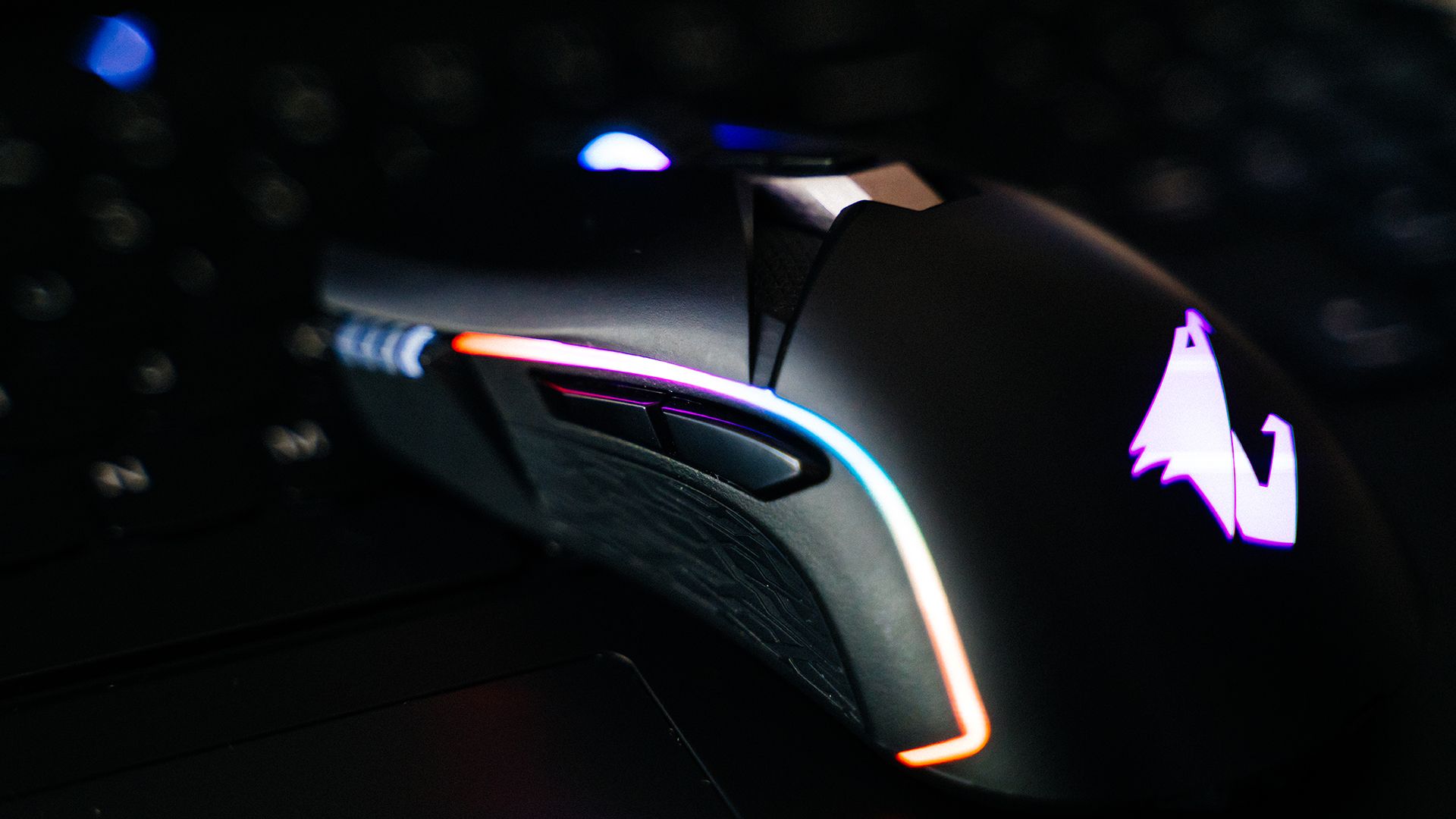 Gigabyte AORUS M5 Gaming Mouse