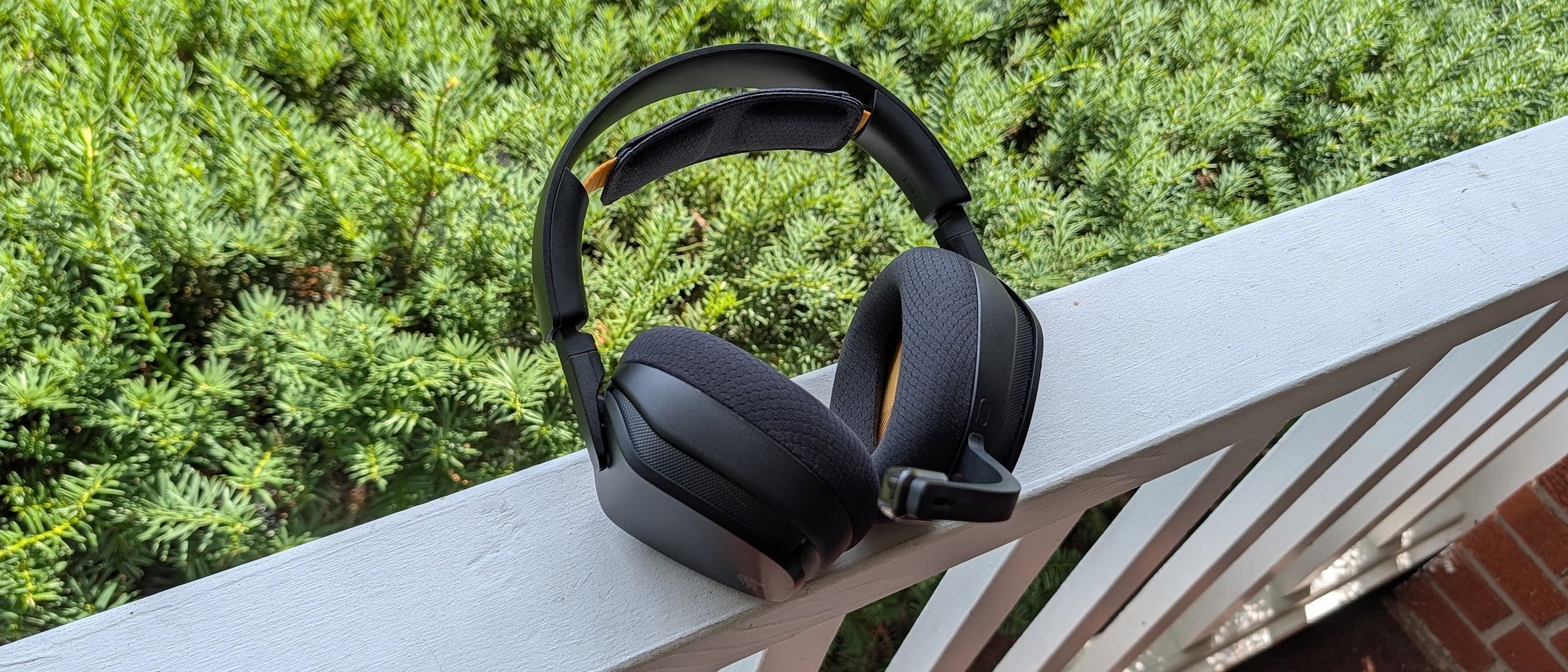 Glorious Wireless InfinitePlay Gaming Headset