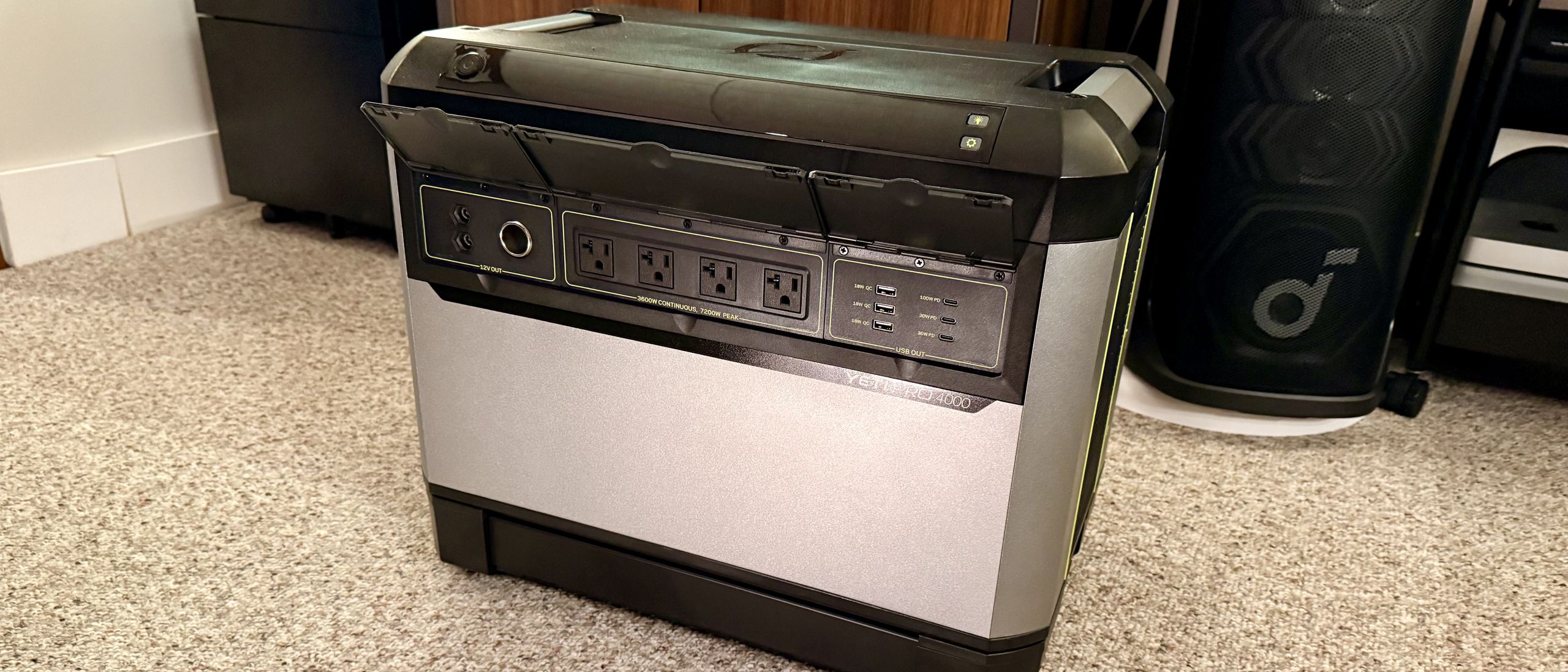 Goal Zero Yeti Pro 4000 Portable Power Station