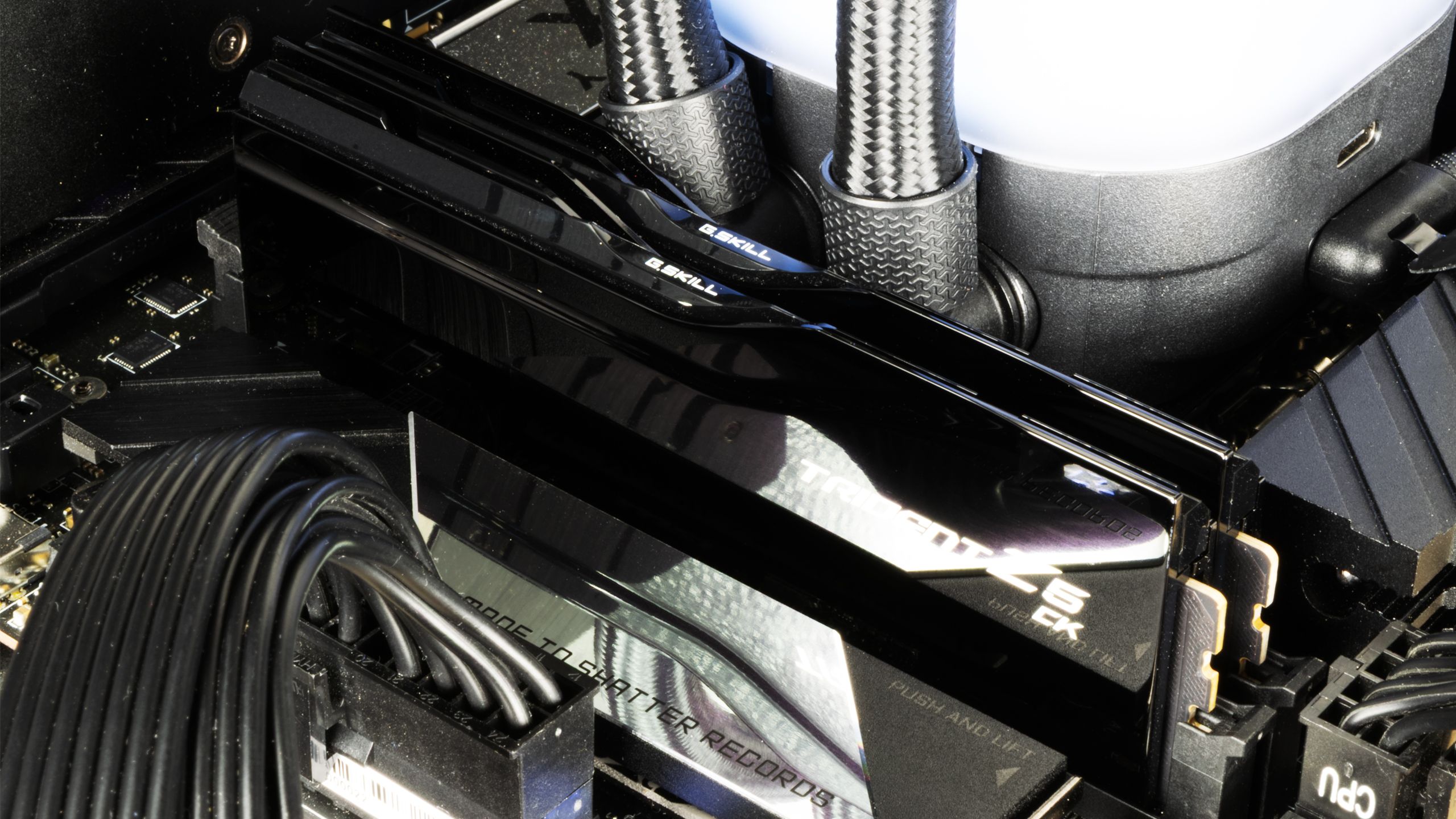 G.Skill Trident Z5 CK DDR5-8800 C42 2x24GB