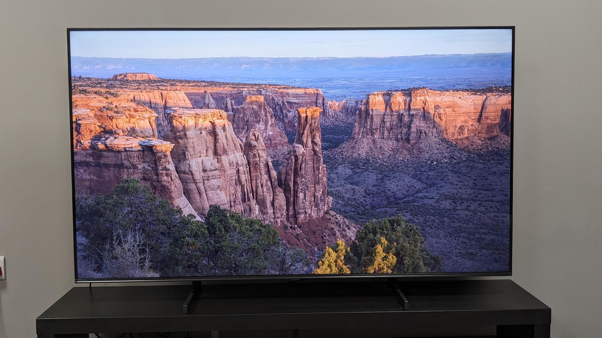 Hisense U6N