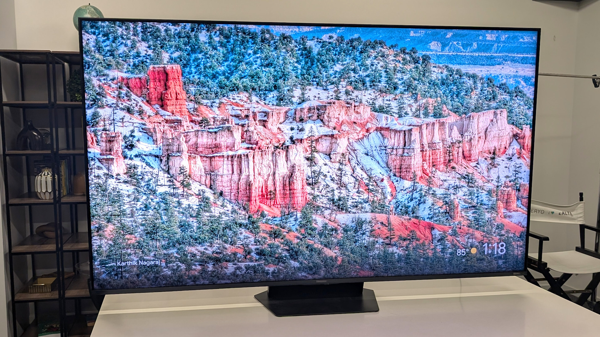 Hisense UR9