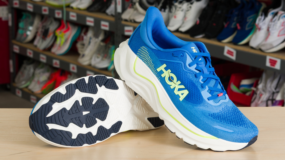HOKA Arahi 9
