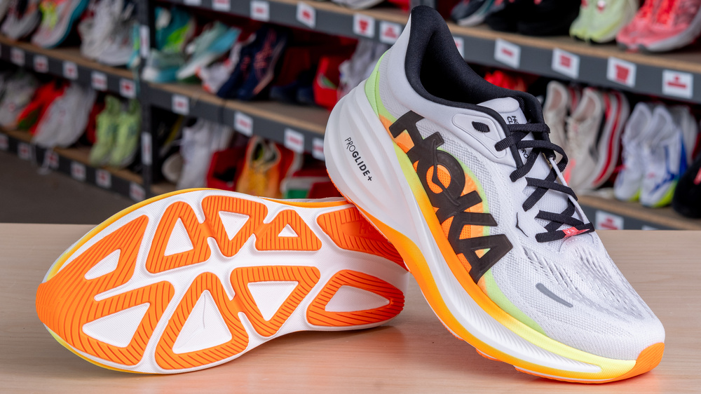 HOKA Clifton PRO
