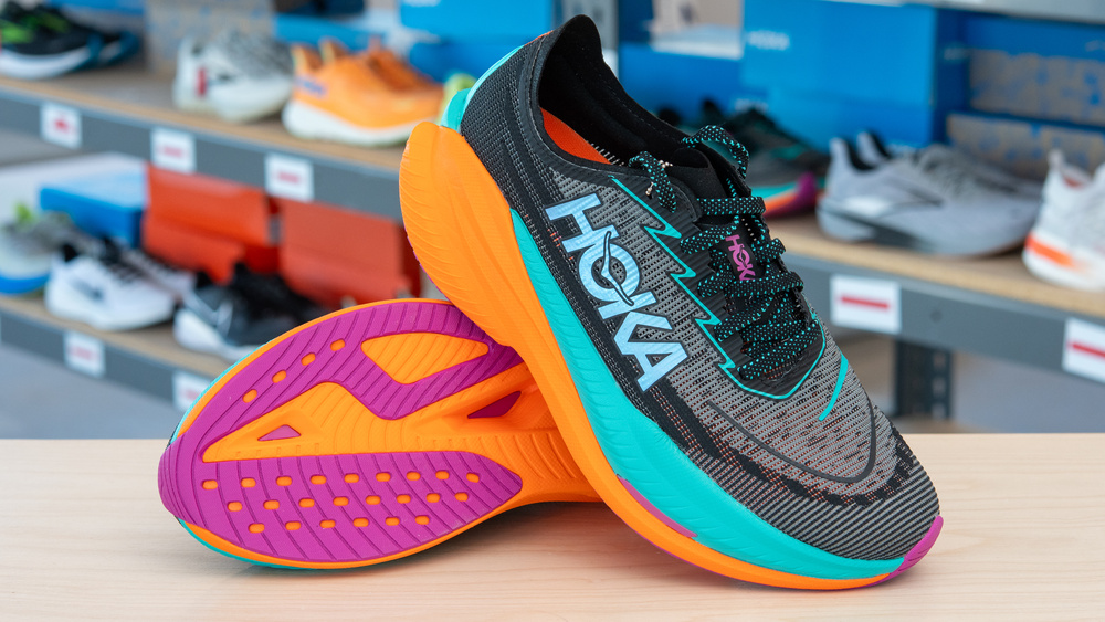HOKA Mach X 2