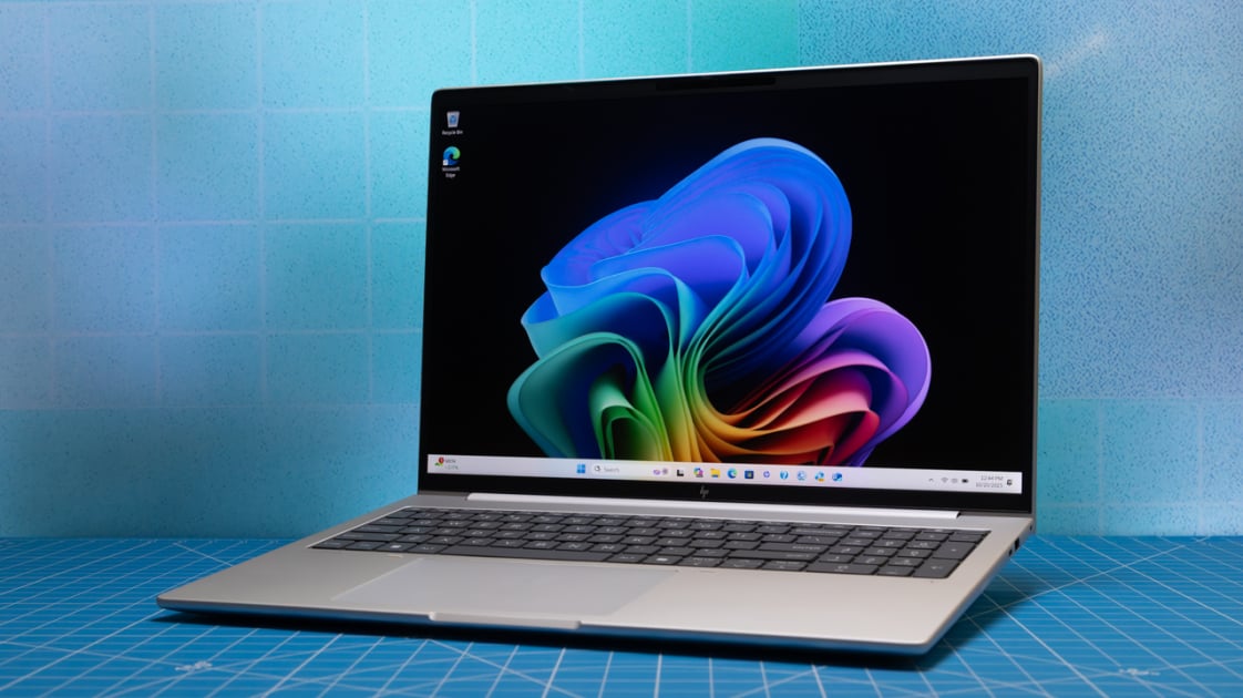 HP EliteBook 8 G1a 16