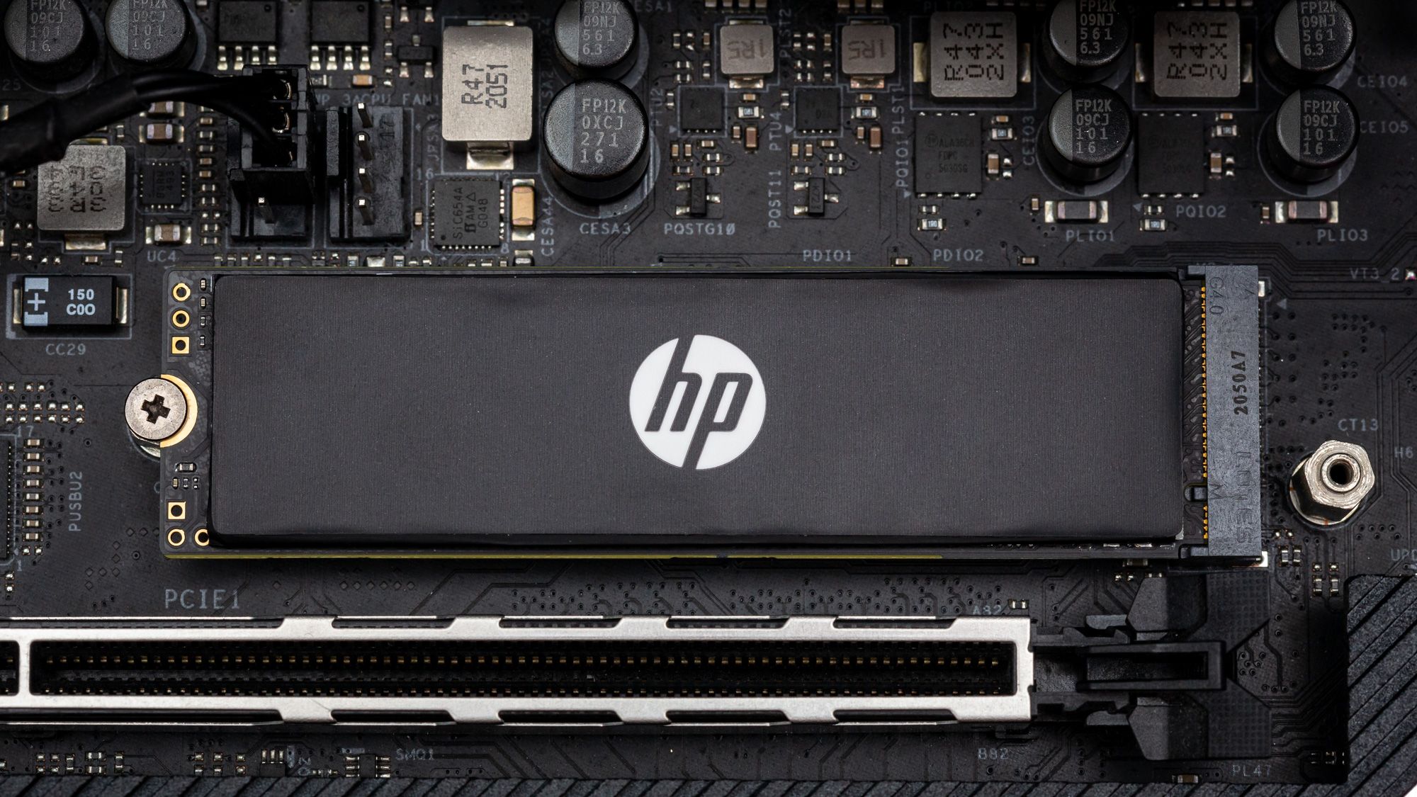HP FX900 PCIe 4.0 M.2 SSD