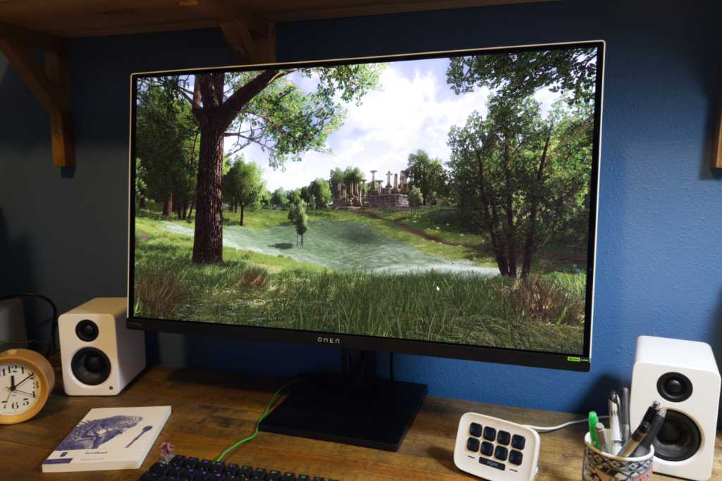 HP Omen Transcend 32 OLED