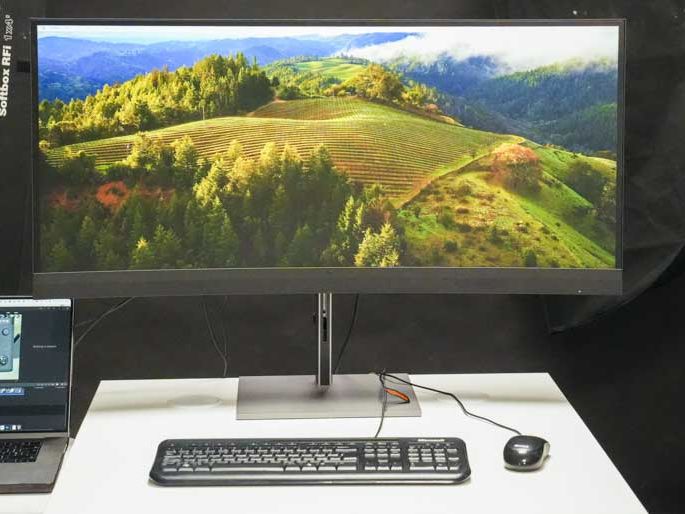 HP Z40c G3 WUHD IPS USB-C Curved Monitor