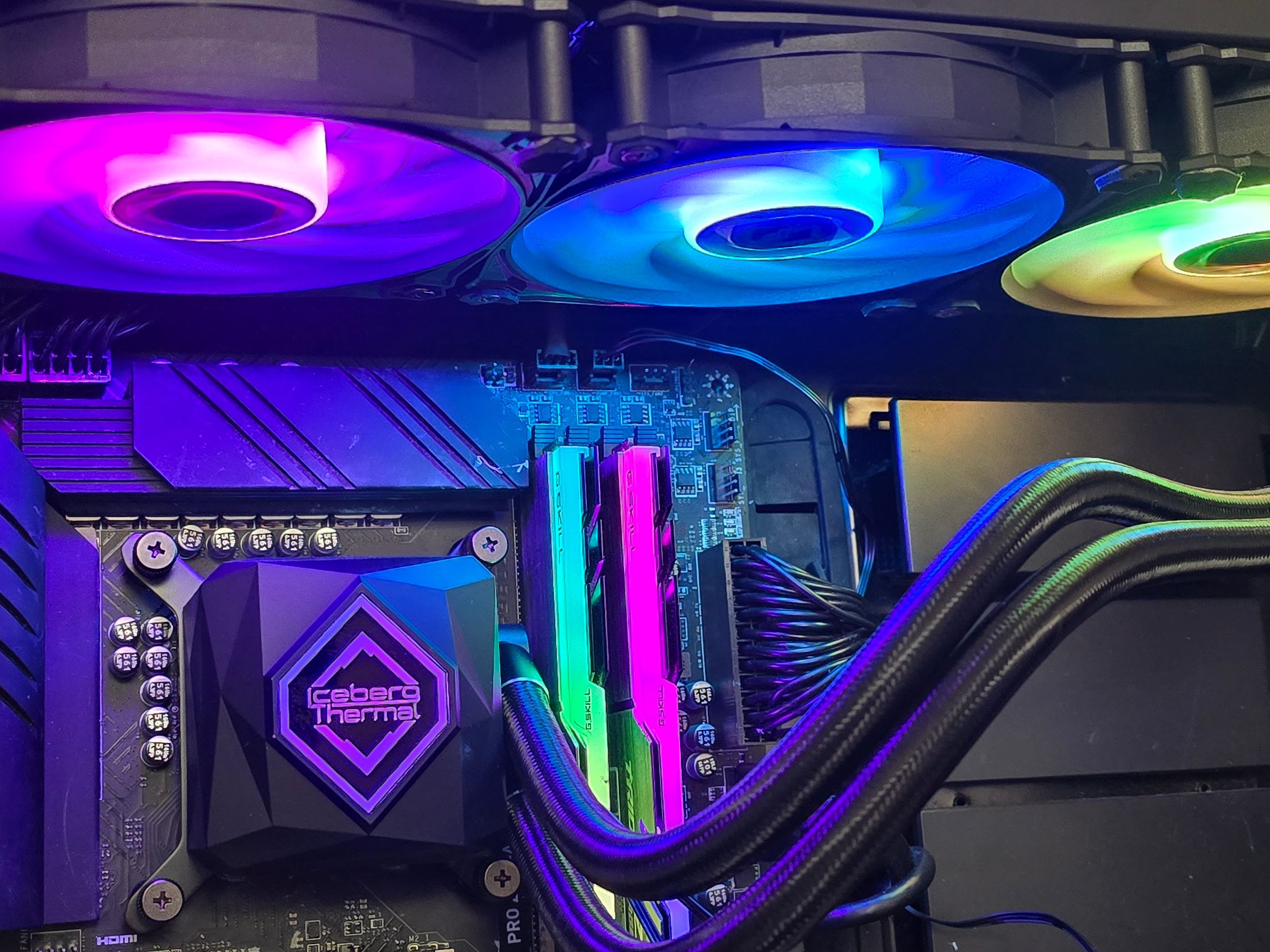 Iceberg Thermal IceFLOE Oasis 240/360 AIO Cooler