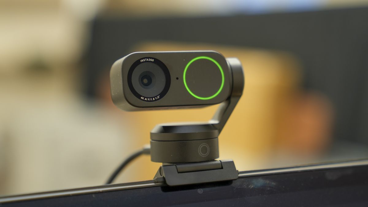 Insta360 Link 2 webcam