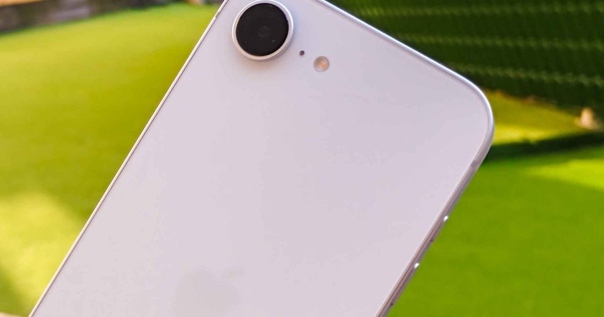 Apple iPhone 16e