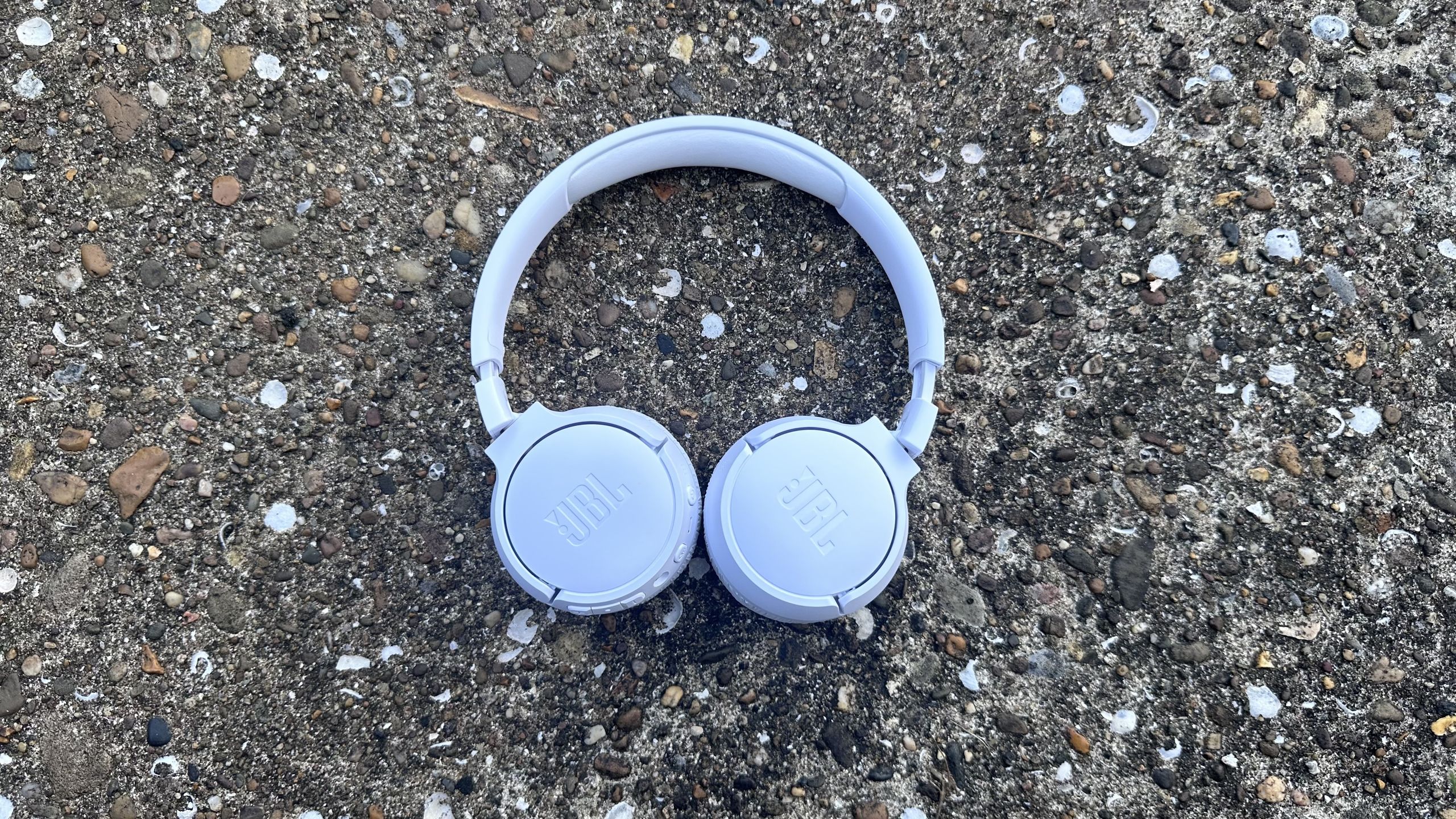 JBL Tune 670Nc