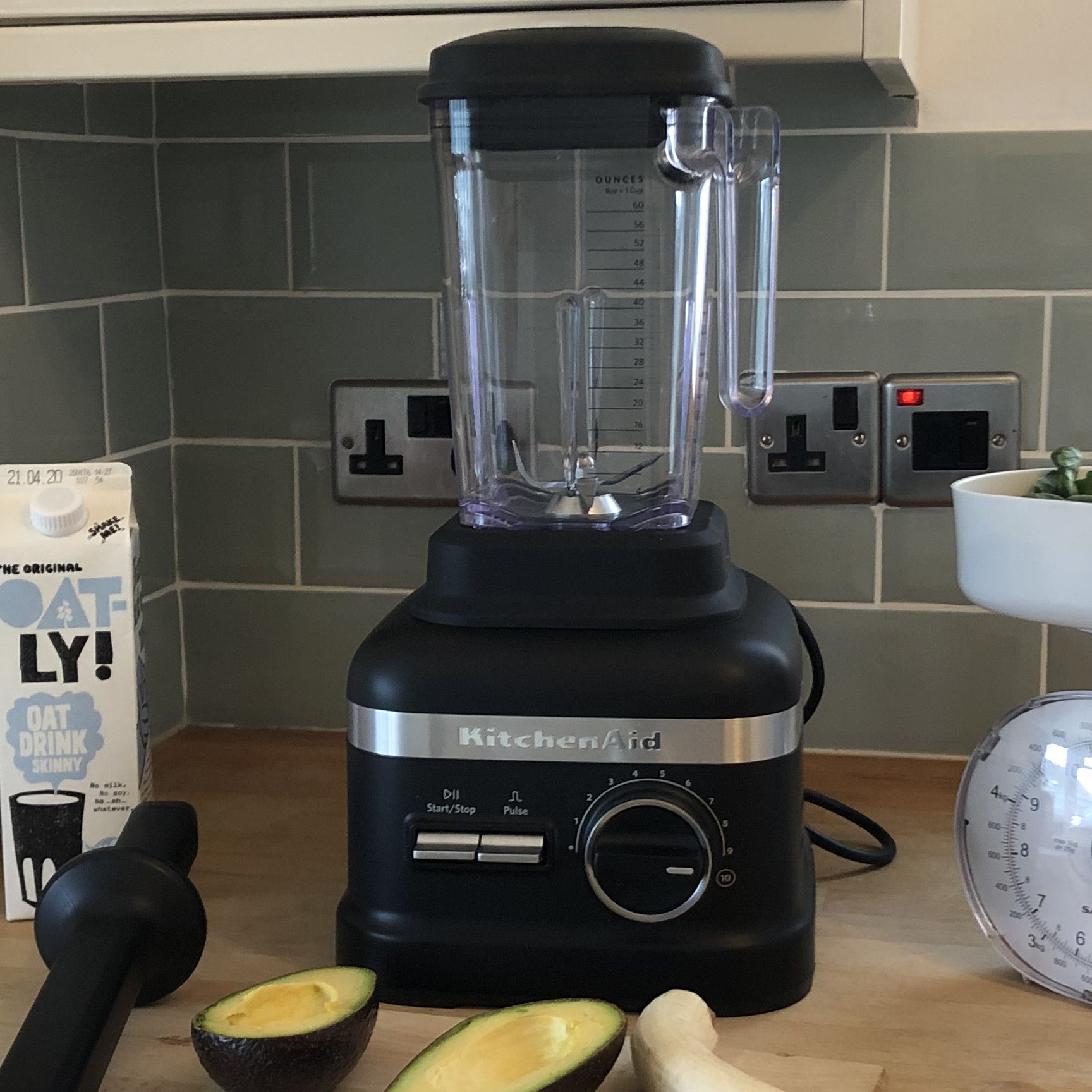 Kitchenaid 5Ksb8270 Artisan Power Plus Blender