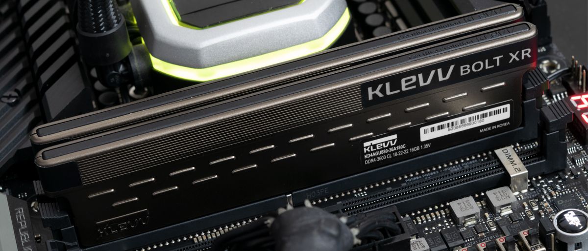 Klevv Bolt XR DDR4-3600 C18 2X16Gb