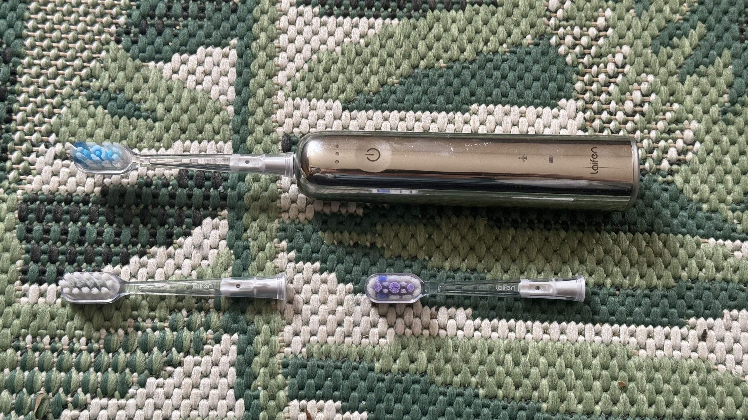 Laifen Wave electric toothbrush