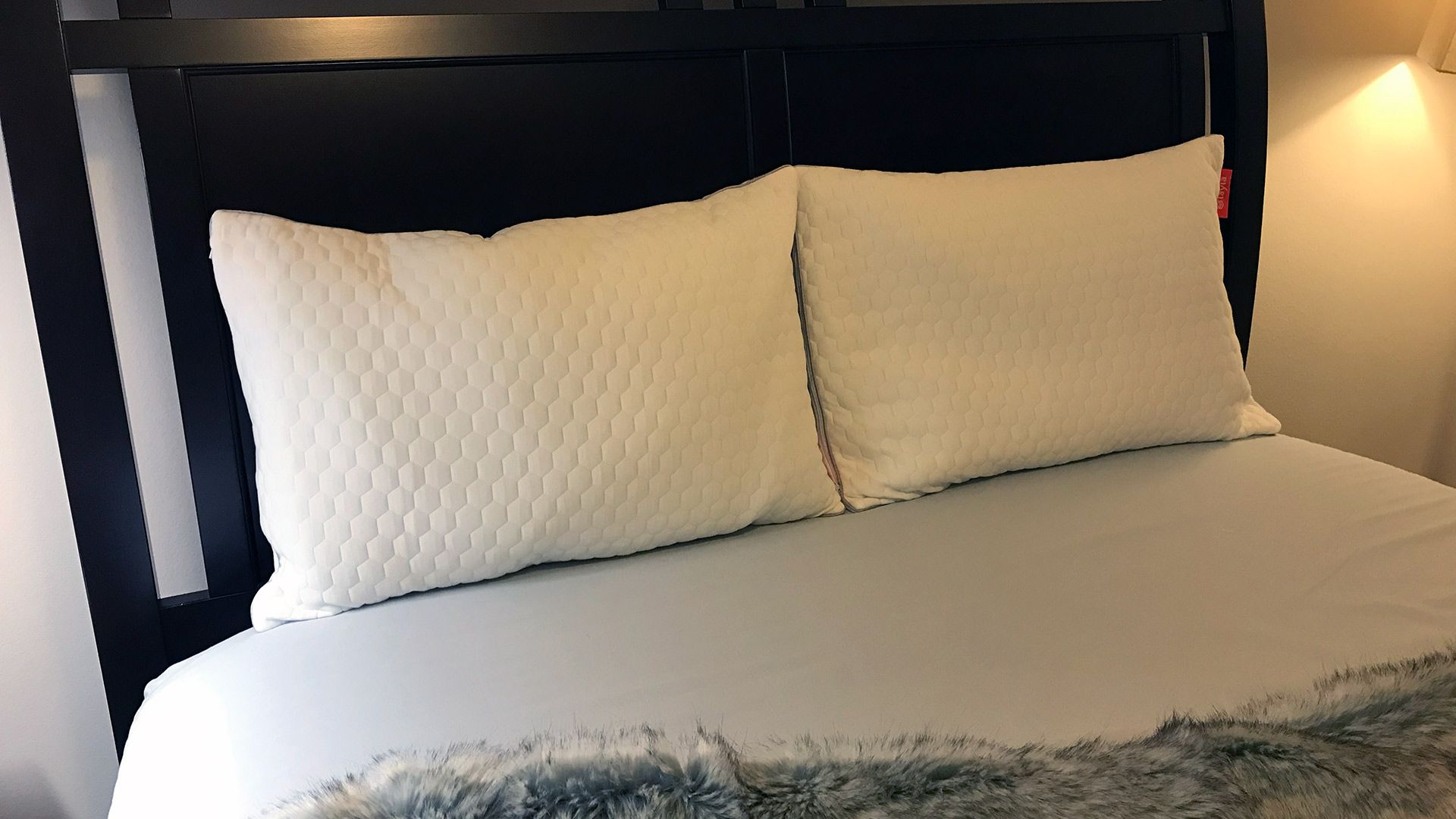 Layla Memory Foam Pillow
