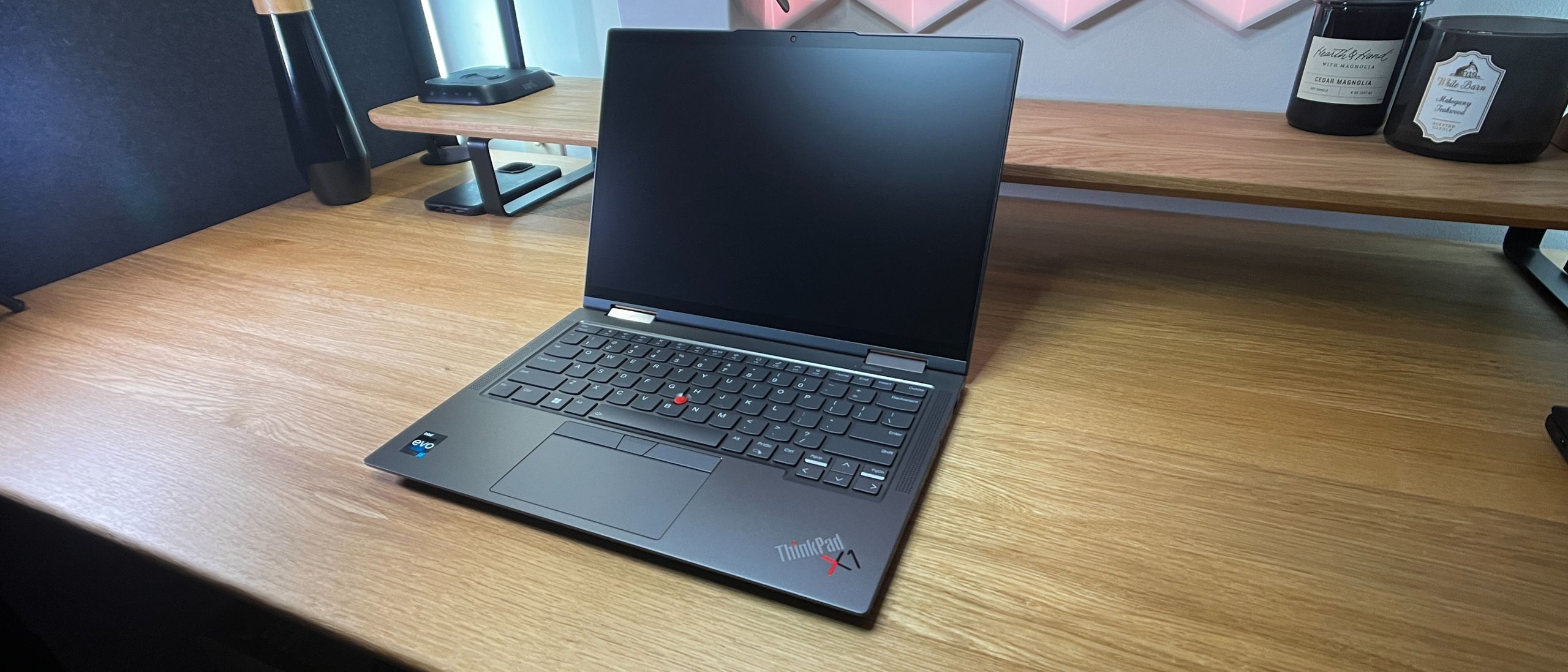 Lenovo ThinkPad X1 Yoga Gen 8