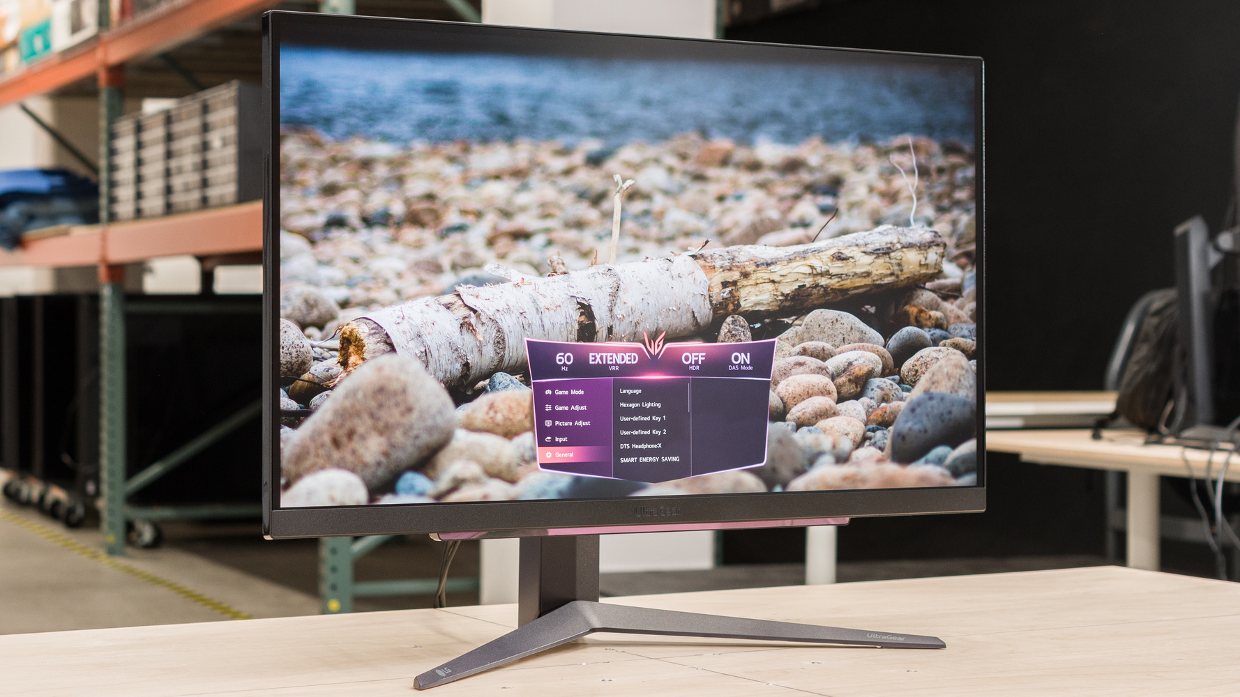 LG 27GR93U-B