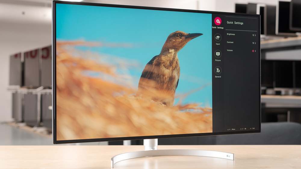 LG 32UL950-W