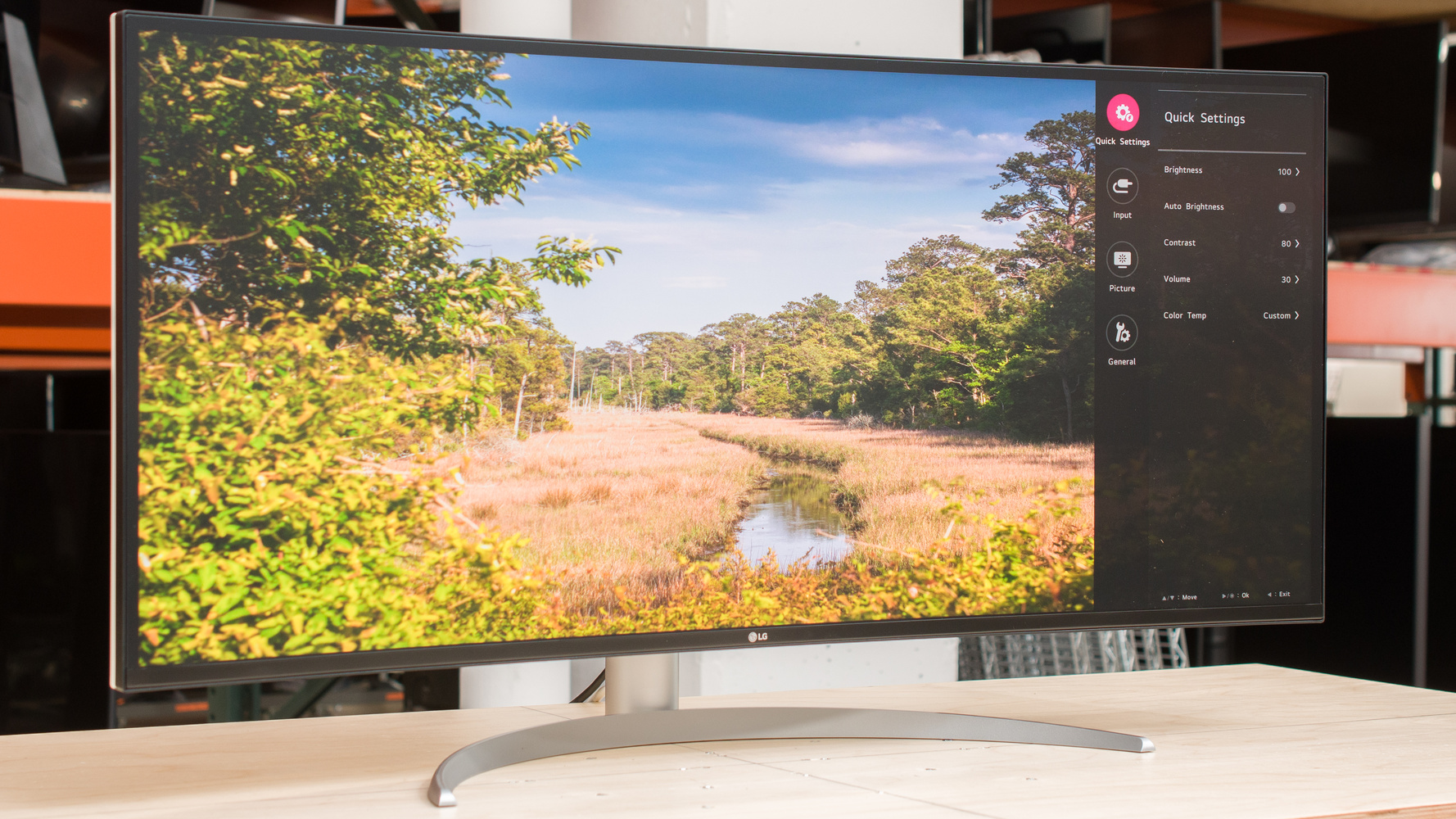 LG 40WP95C-W