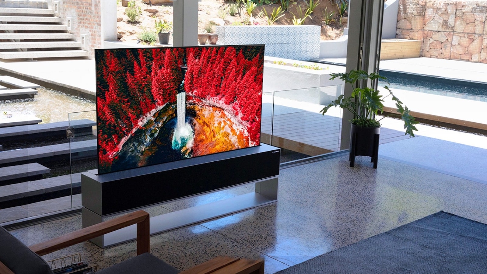 LG Signature Series OLED TV R