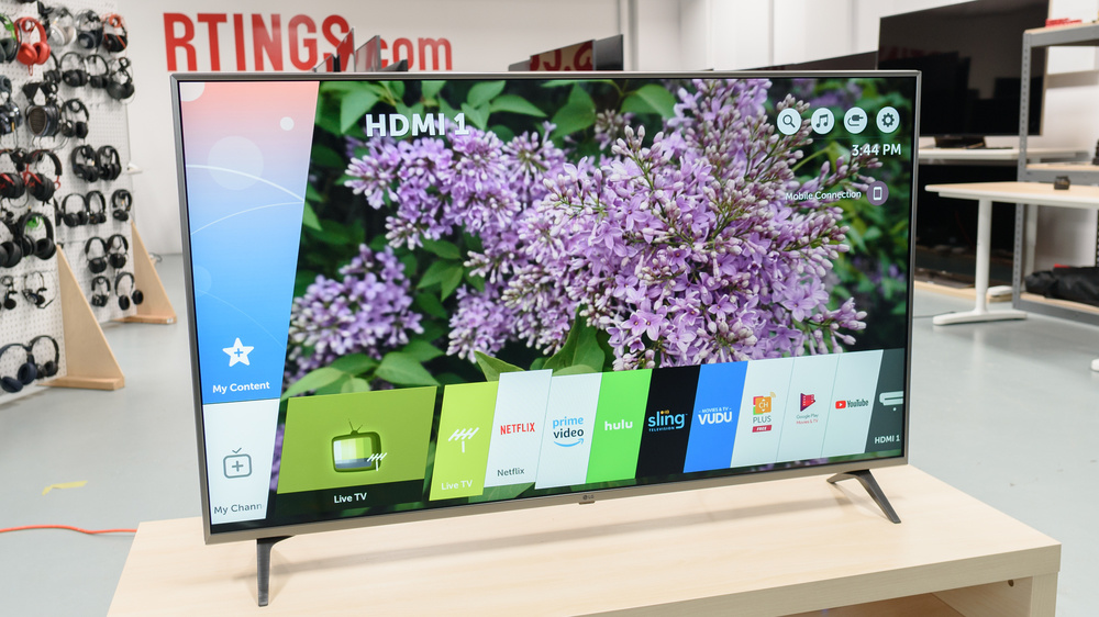 LG UK7700