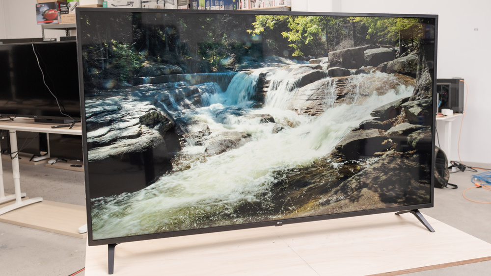 LG UN8500