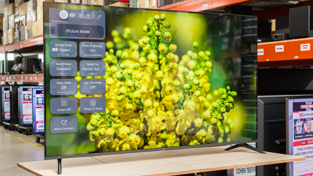 LG UT75