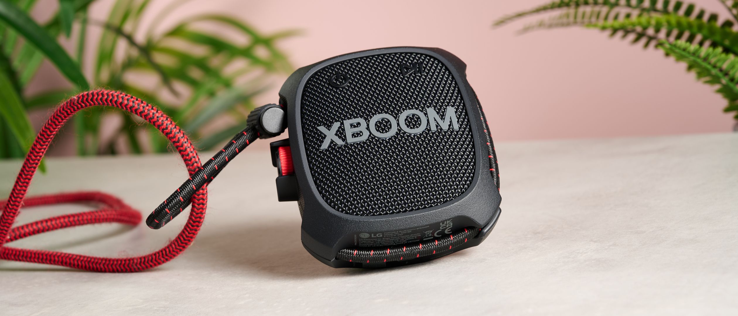 LG Xboom Go XG2T