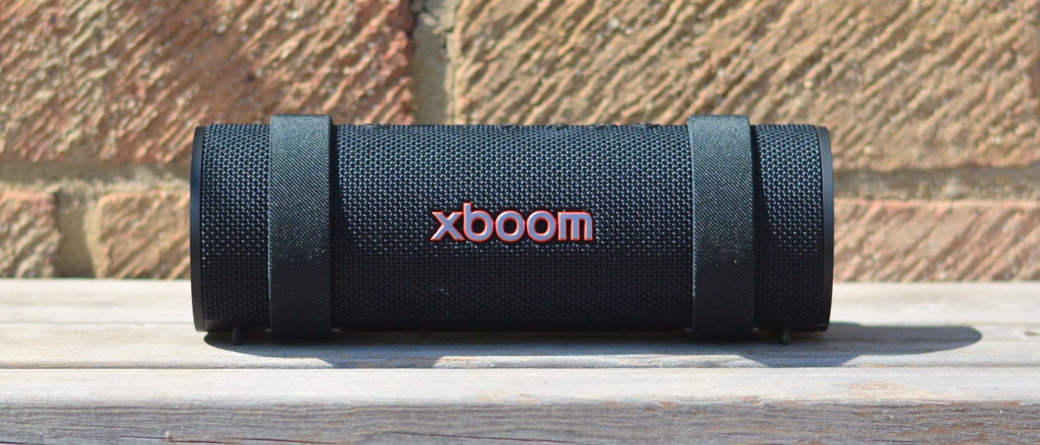 LG Xboom Grab