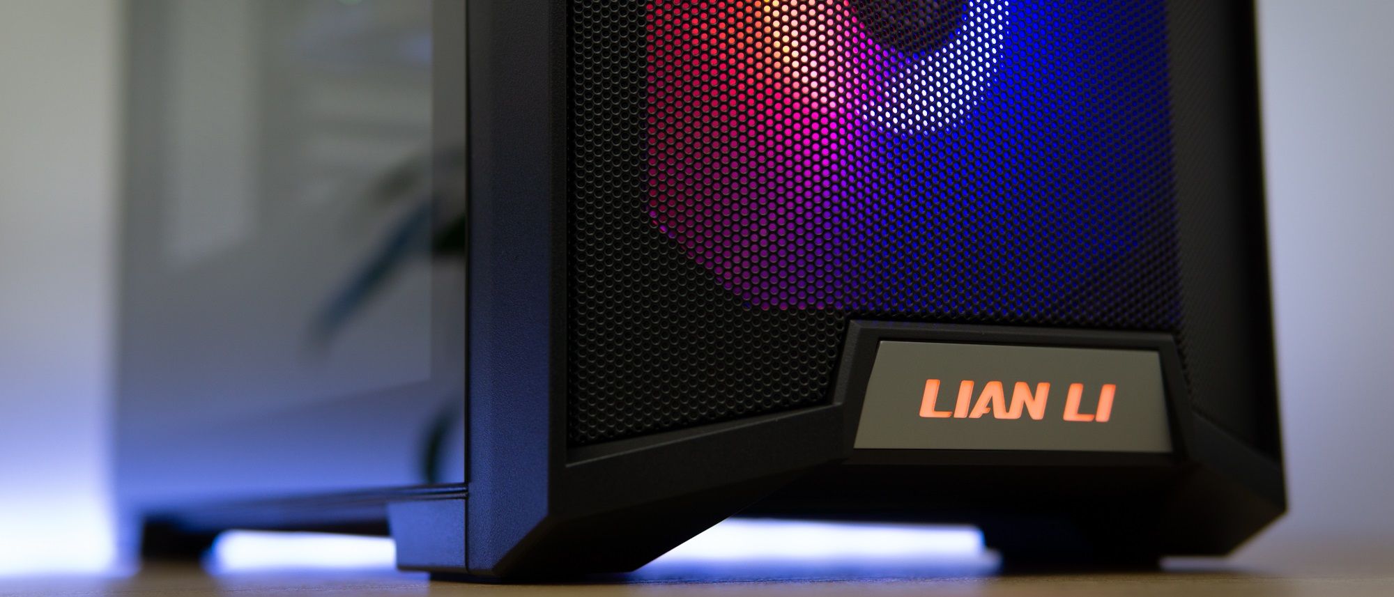 Lian Li Lancool 215