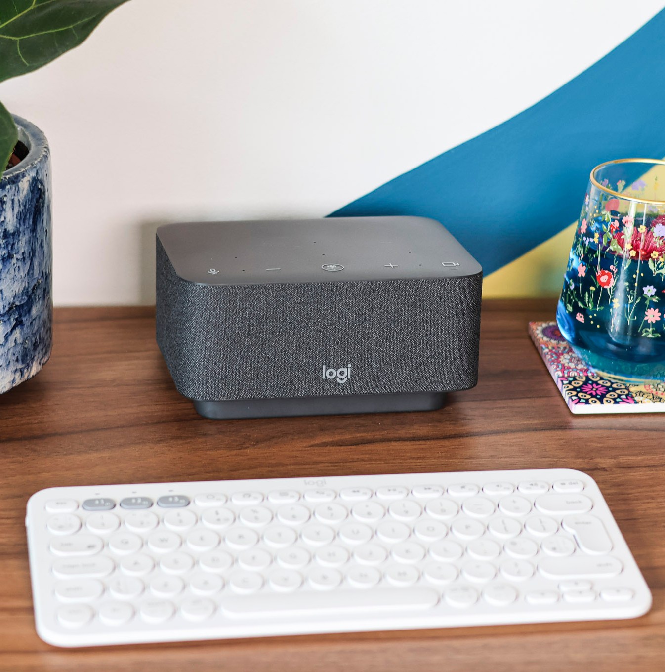 Logitech Logi Dock