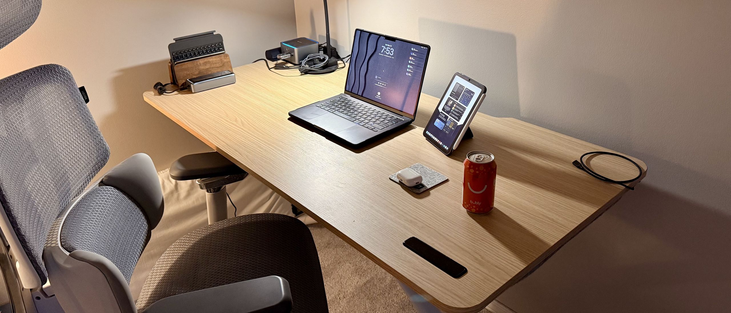 Marinamantra Flow standing desk