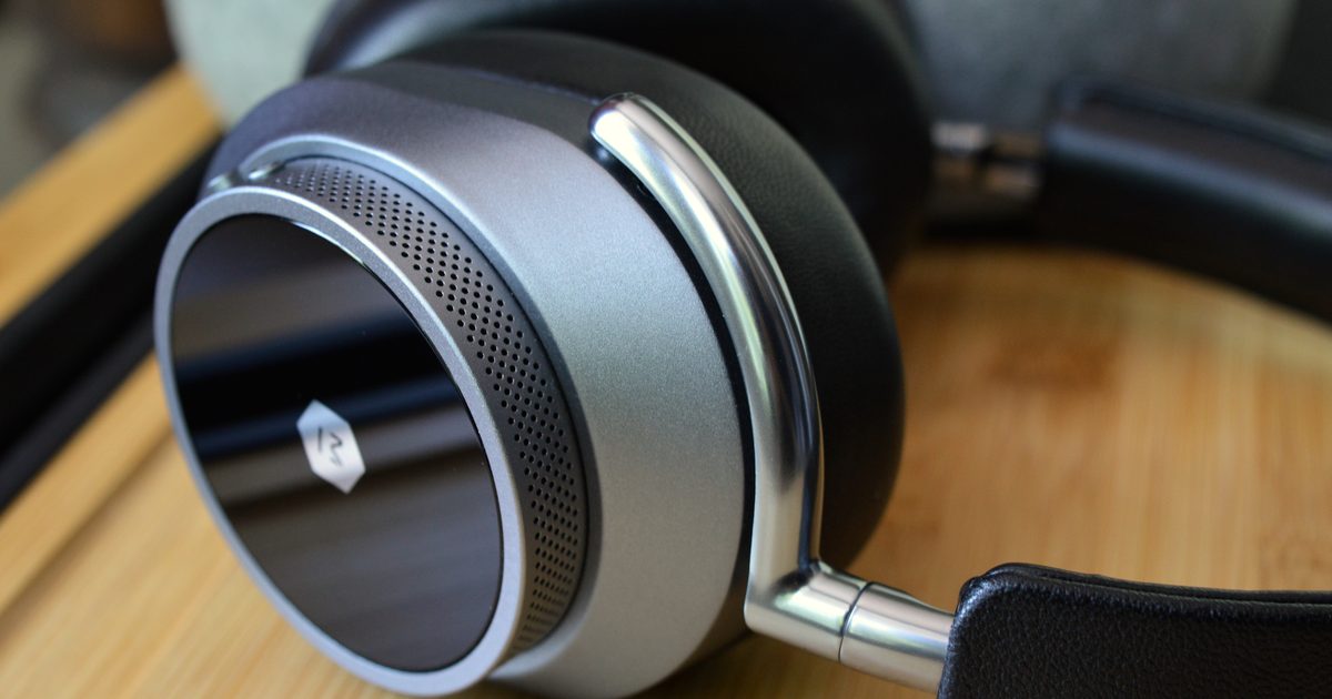 Master Dynamic MW75 Headphones