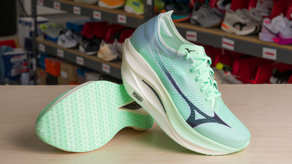 Mizuno Wave Rebellion Pro 3