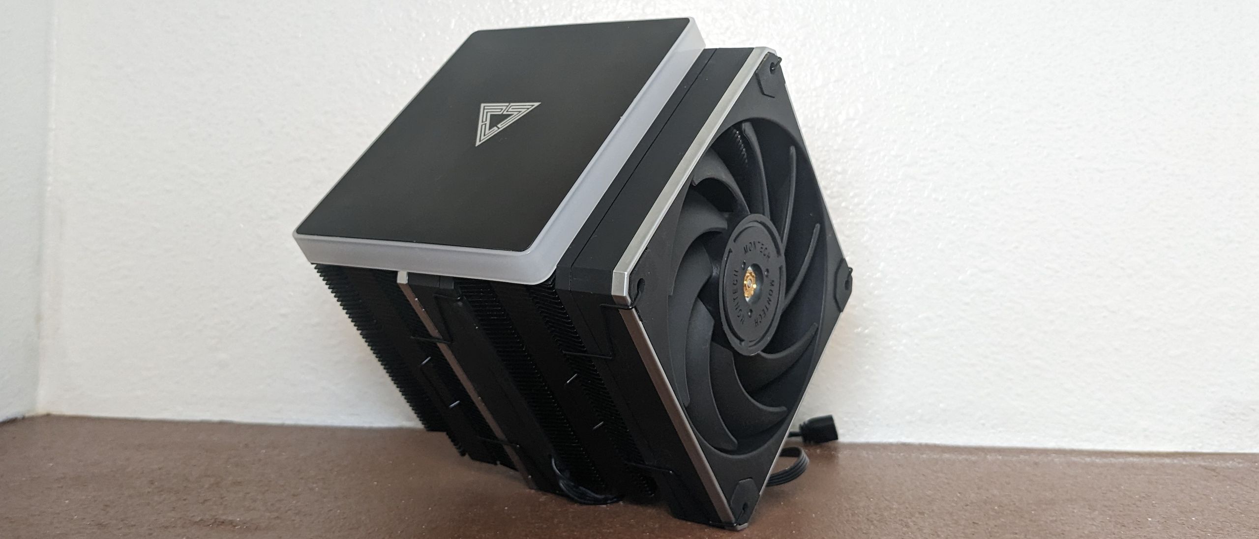 Montech Metal DT24 Premium
