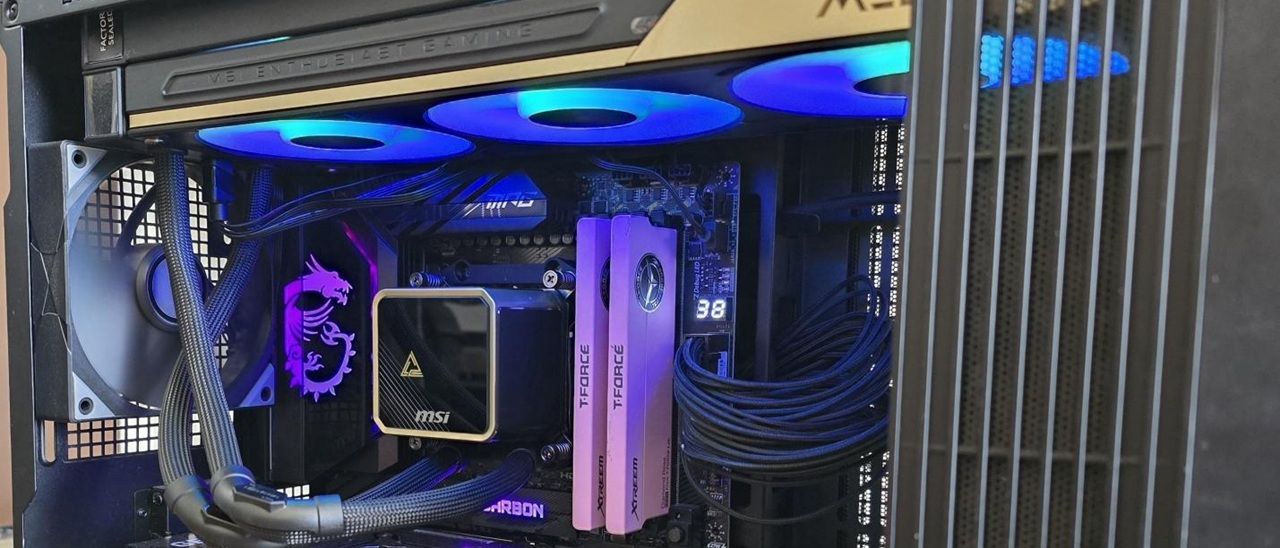MSI MEG CoreLiquid E15 360 AIO