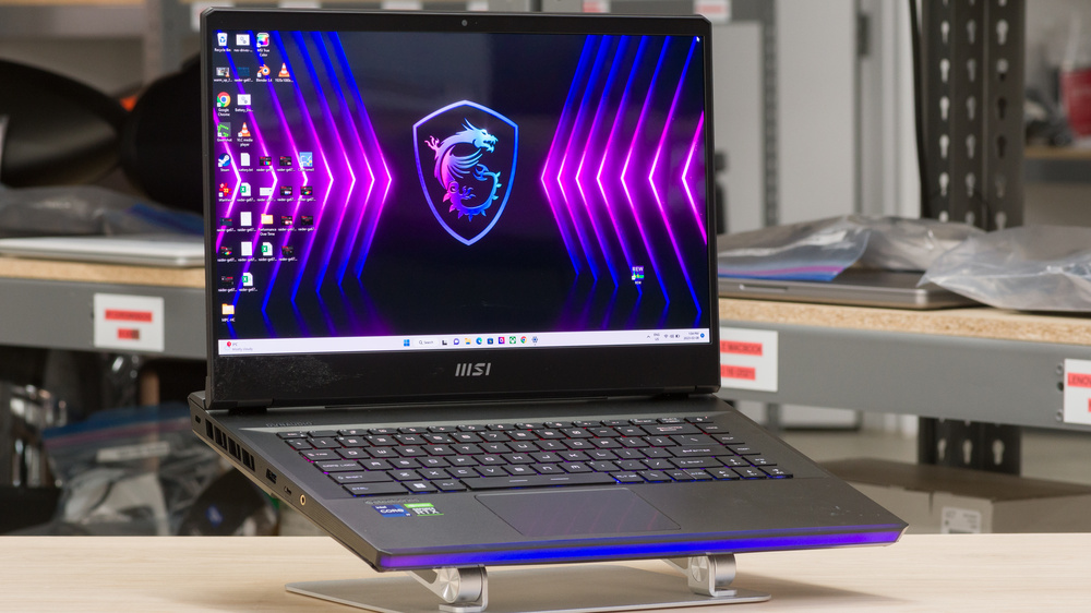 MSI Raider GE67 HX (2022)