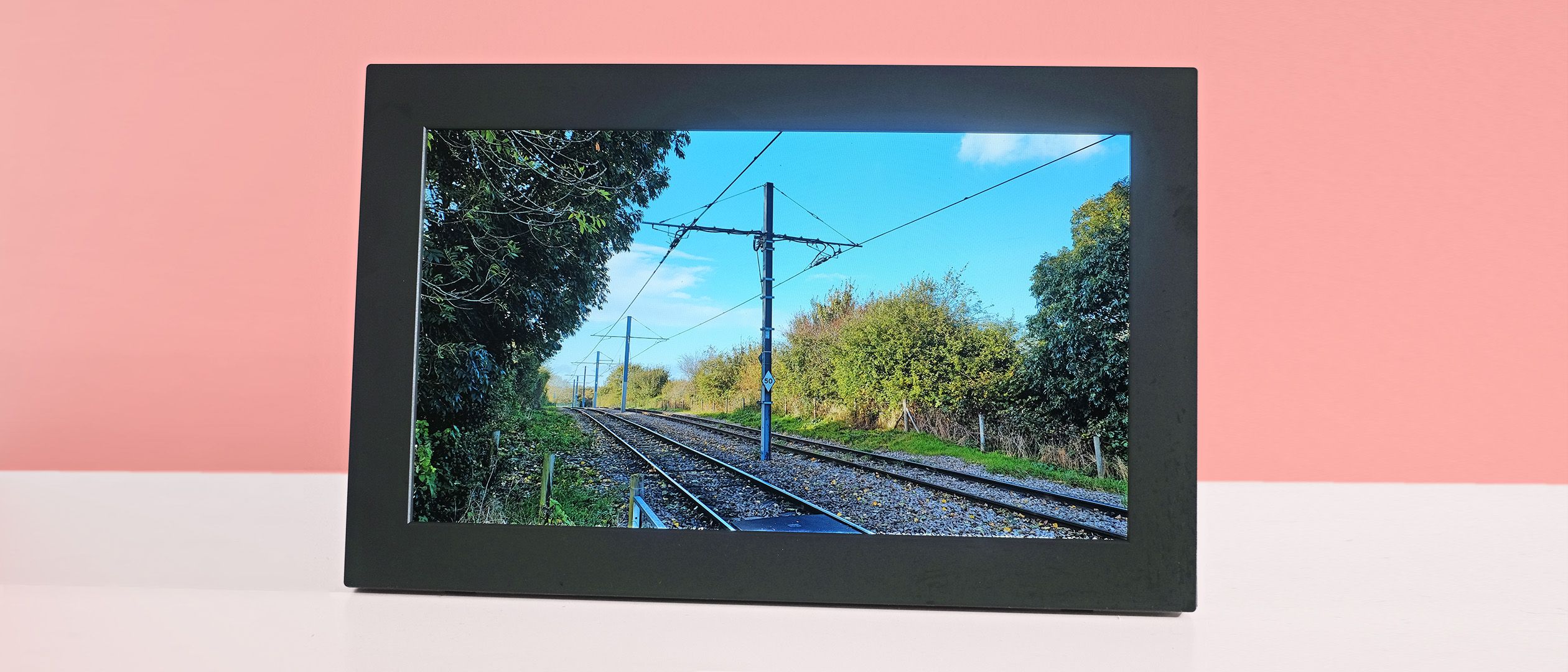Netgear Meural Wi-Fi Photo Frame