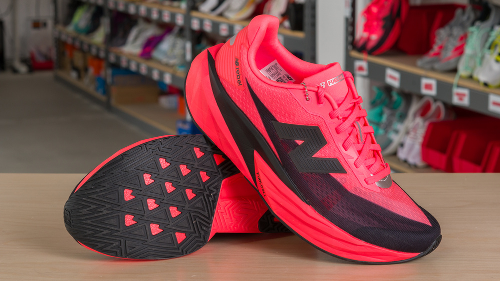 New Balance FuelCell Rebel v5