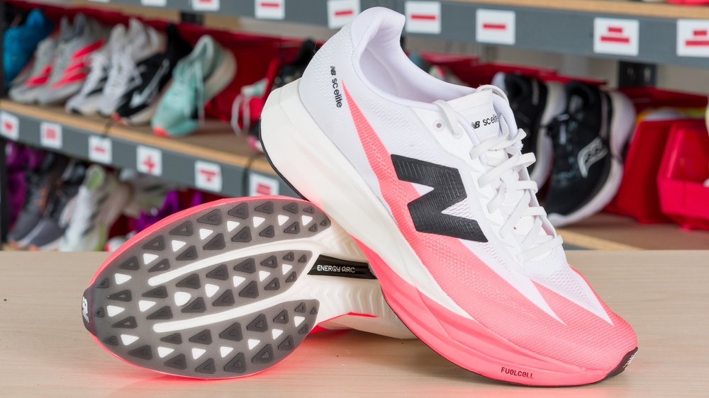 New Balance FuelCell SuperComp Elite v5