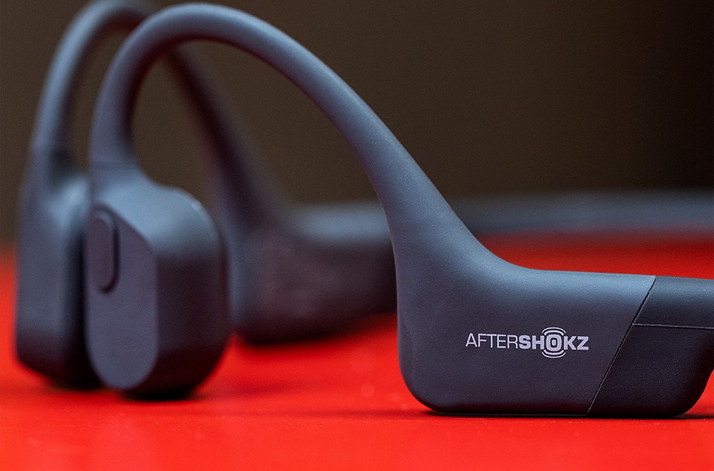 Open-ear headphones (AfterShokz Aeropex and alternatives)